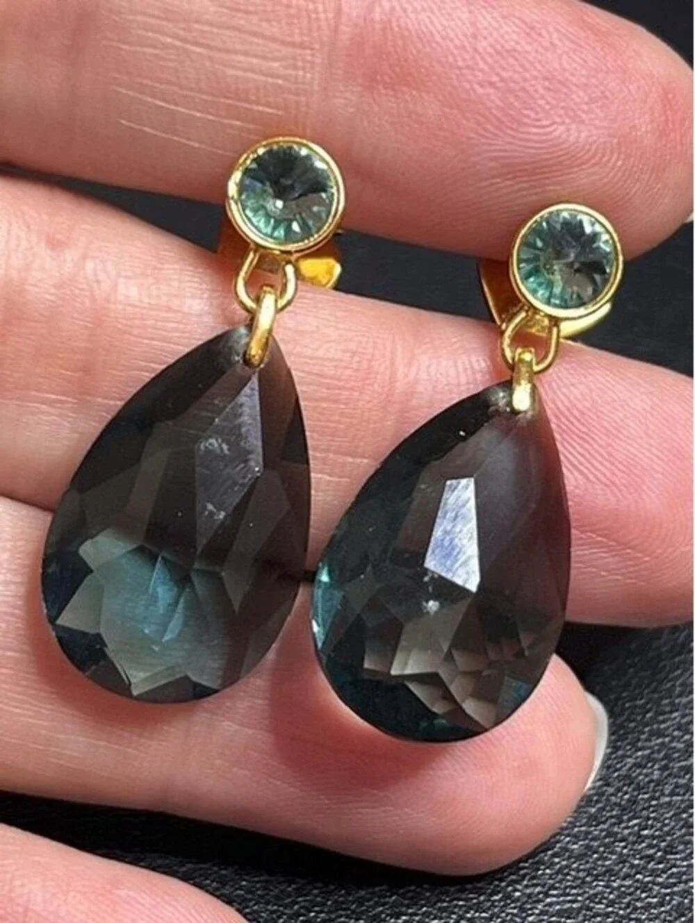 B6845 Kate Spade Dangle Earrings Teal Blue Green Faceted Crystal Gold Tone 35mm